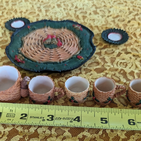 Miniature Resin 11 PC Christmas Cardinal Tea Set 1990's - Picture 9 of 10